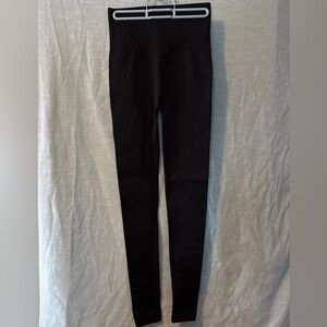 Zenana Outfitters Leggings Black Skinny Pull On Women’s Sz S/M NWOT